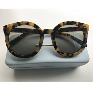 Karen Walker Super Duper Strength